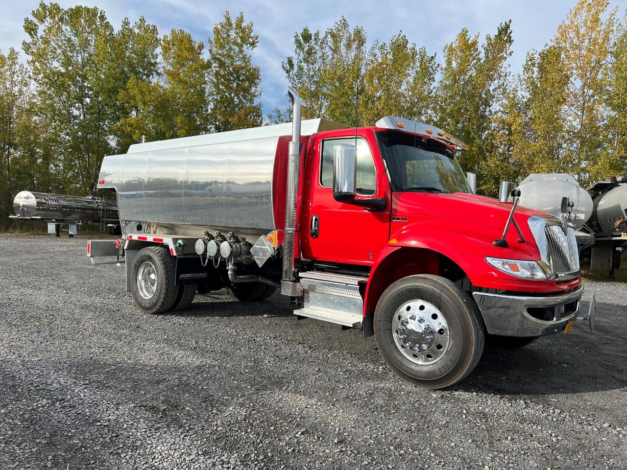 Custom tank truck built by Tri Tank
